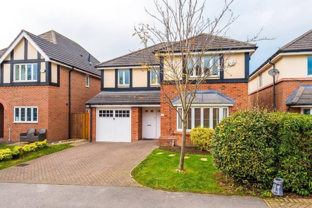 Luxurious Cosy 4Br Home Cheshire Saughall エクステリア 写真
