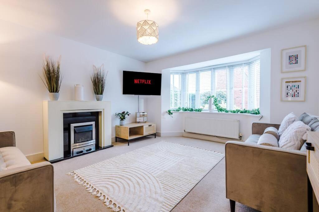 Luxurious Cosy 4Br Home Cheshire Saughall エクステリア 写真